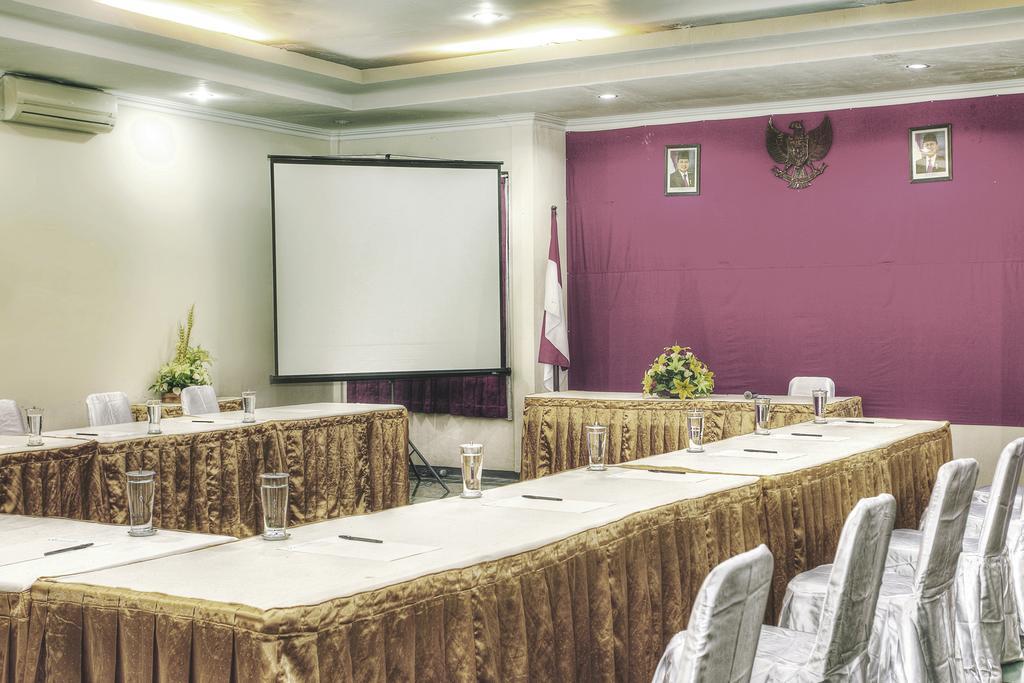 Hotel Galuh Anindita ยอกยาการ์ตา ภายนอก รูปภาพ